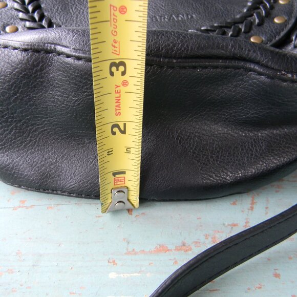 LUCKY BRAND BLACK BRAID GROMMET DETAIL BOHO SMALL CROSSBODY BAG VEGAN LEATHER - Picture 4 of 10